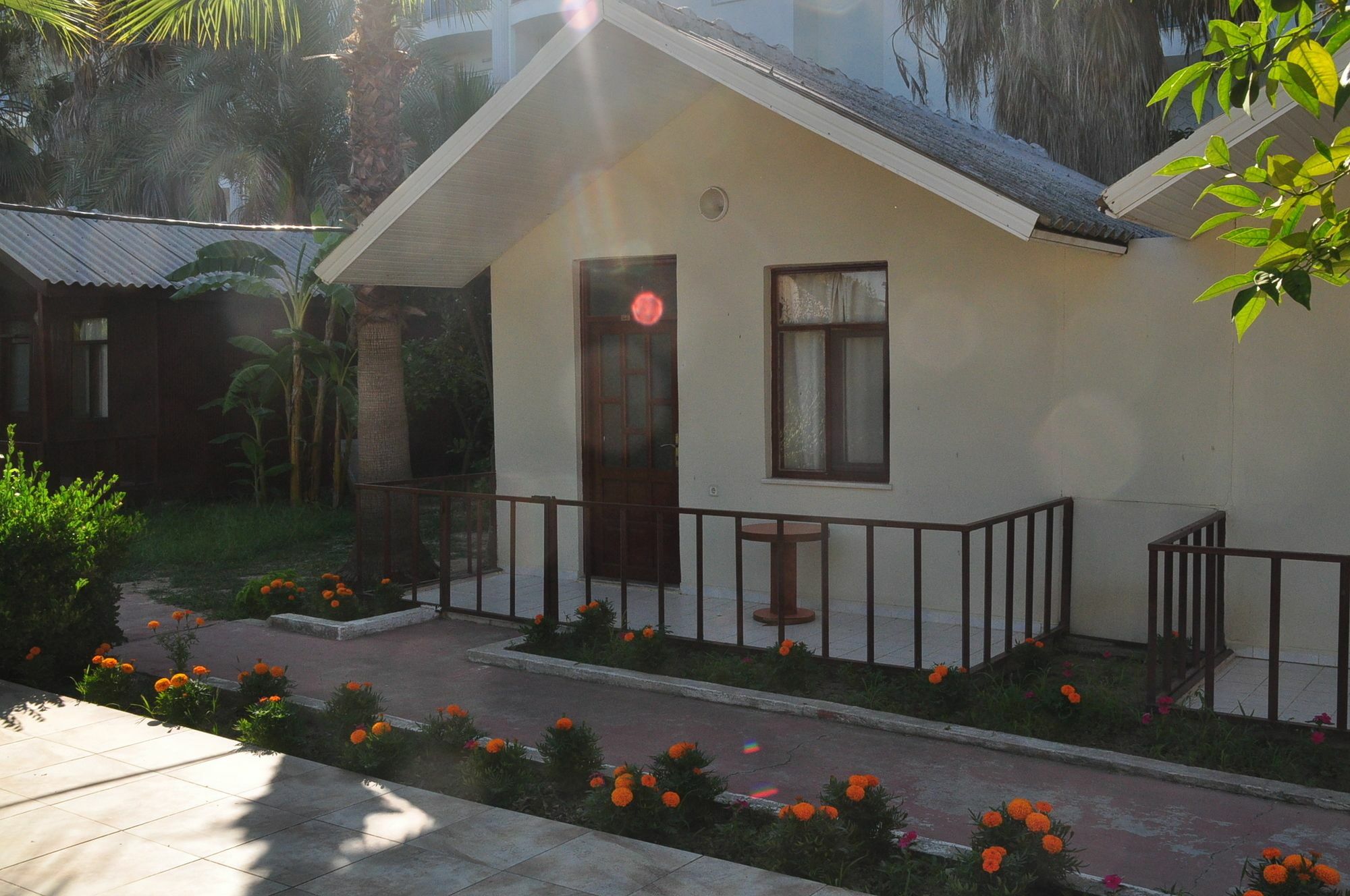 Dream Park Bungalow Titreyengol Екстериор снимка